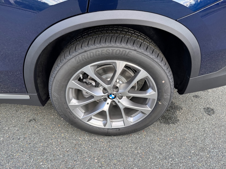 5UX23EU04T9226595 2026 BMW X5 xDrive40i