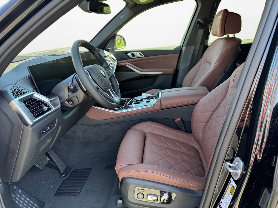 5UX23EU04T9405252 2026 BMW X5 xDrive40i