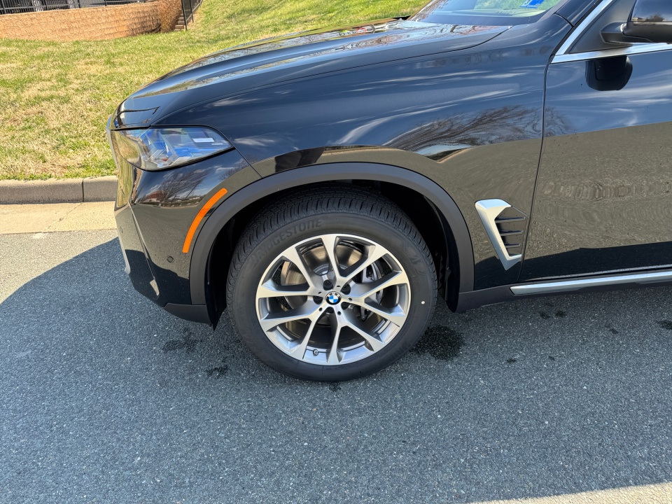 5UX23EU04T9405252 2026 BMW X5 xDrive40i