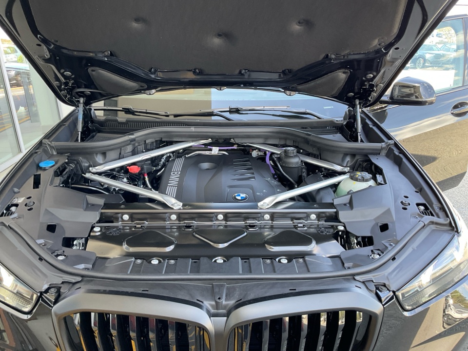 5UX23EU04T9428269 2026 BMW X5 xDrive40i