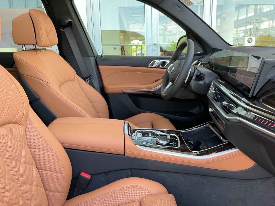 5UX23EU04T9428269 2026 BMW X5 xDrive40i