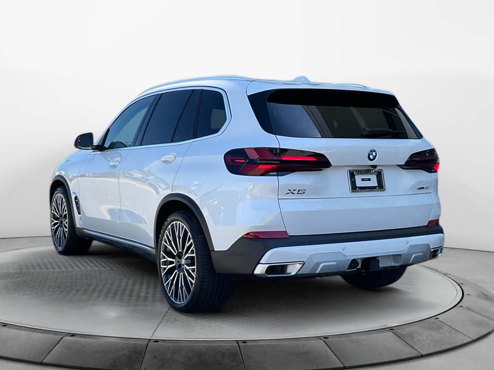 5UX23EU04T9461479 2026 BMW X5 xDrive40i