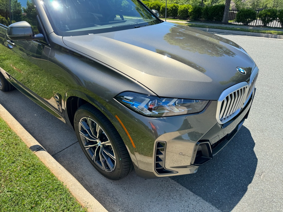 5UX23EU04T9485216 2026 BMW X5 xDrive40i
