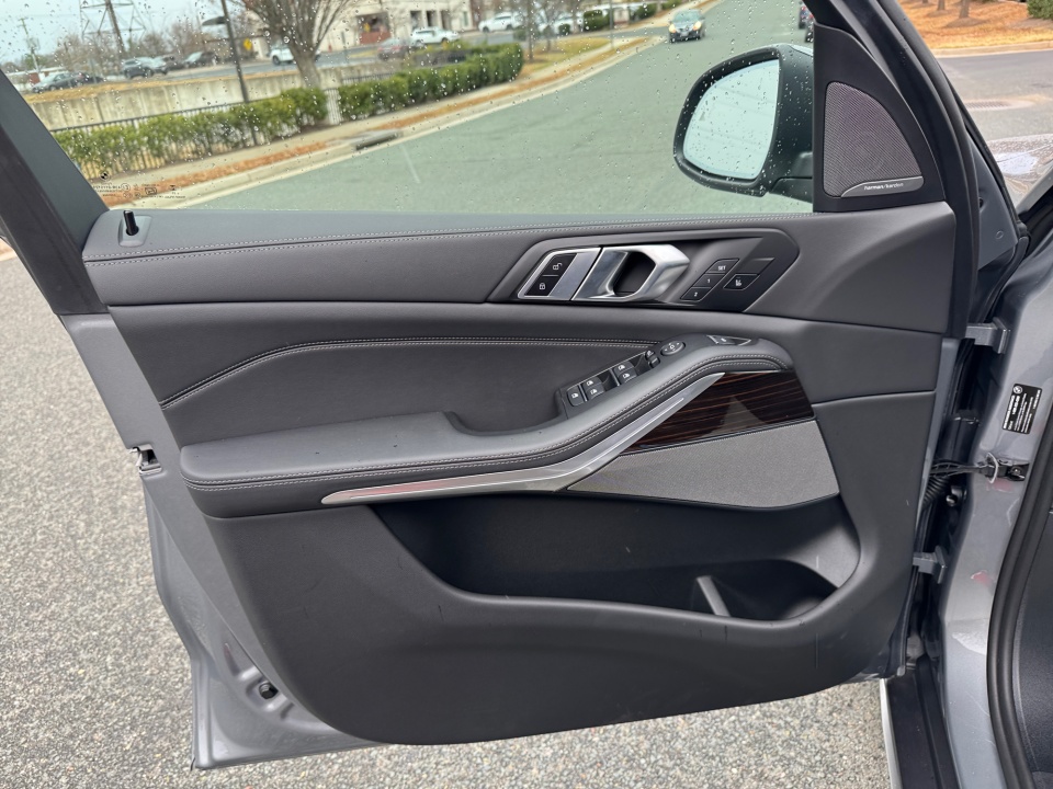 5UX23EU05T9134105 2026 BMW X5 xDrive40i