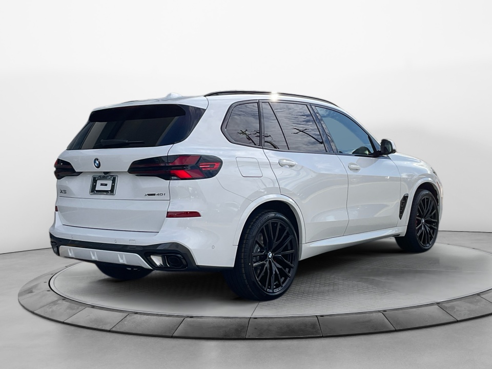 5UX23EU05T9341366 2026 BMW X5 xDrive40i