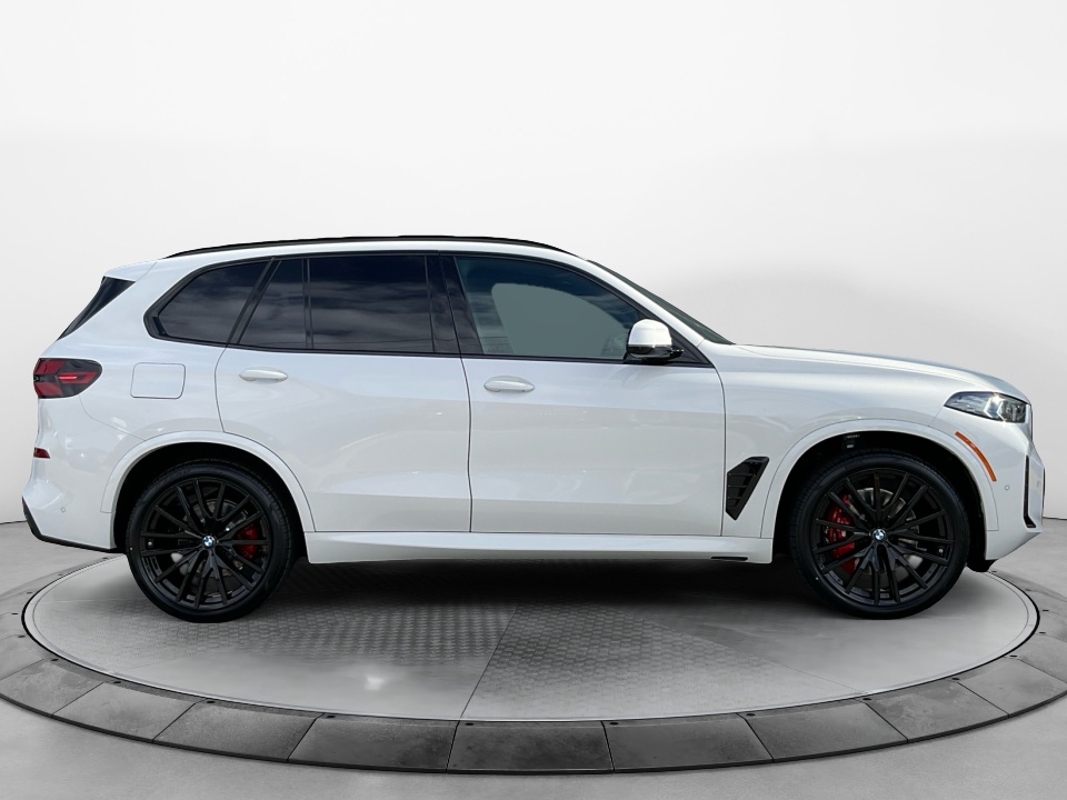 5UX23EU05T9341366 2026 BMW X5 xDrive40i