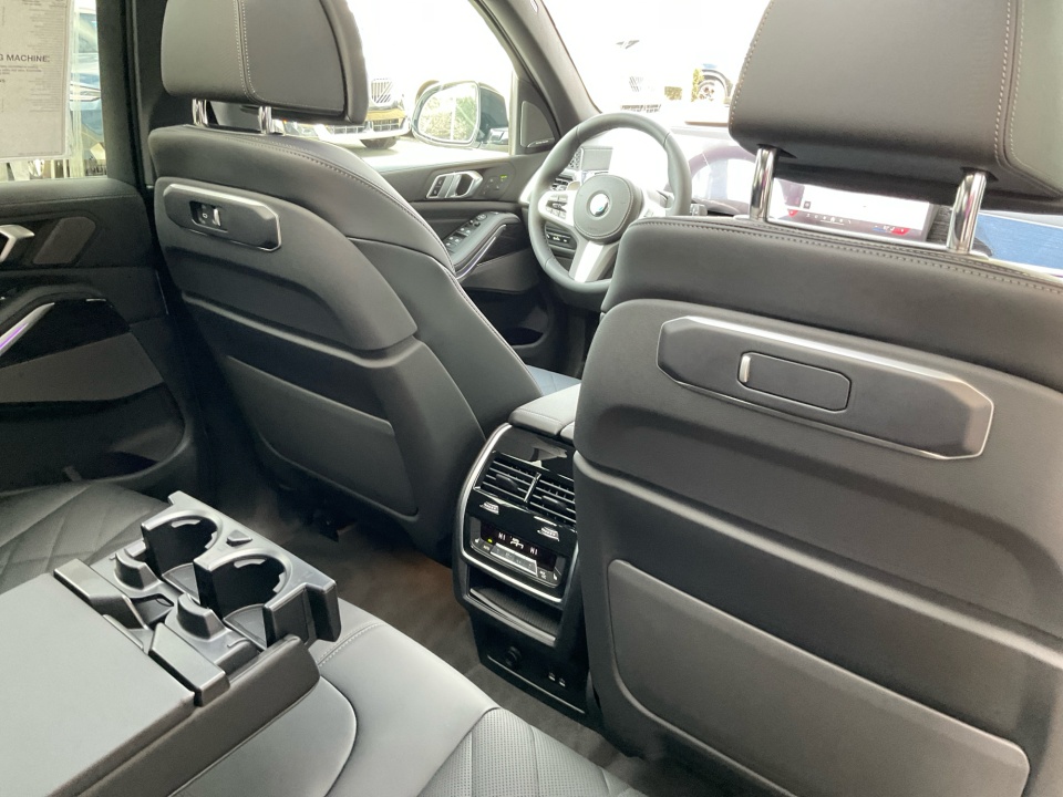 5UX23EU05T9341366 2026 BMW X5 xDrive40i