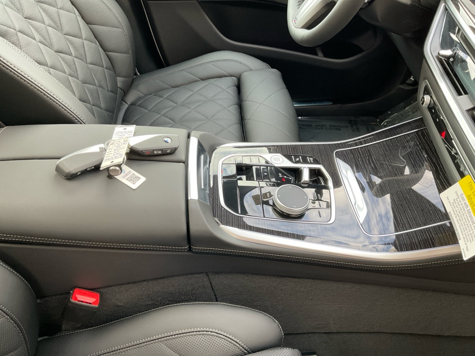 5UX23EU05T9341366 2026 BMW X5 xDrive40i