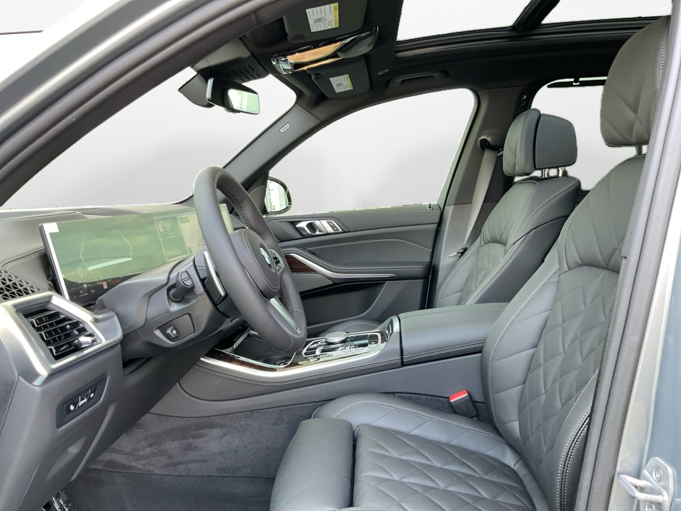 5UX23EU05T9412288 2026 BMW X5 xDrive40i