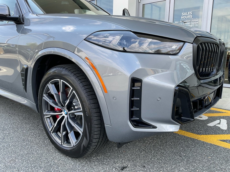 5UX23EU05T9412288 2026 BMW X5 xDrive40i