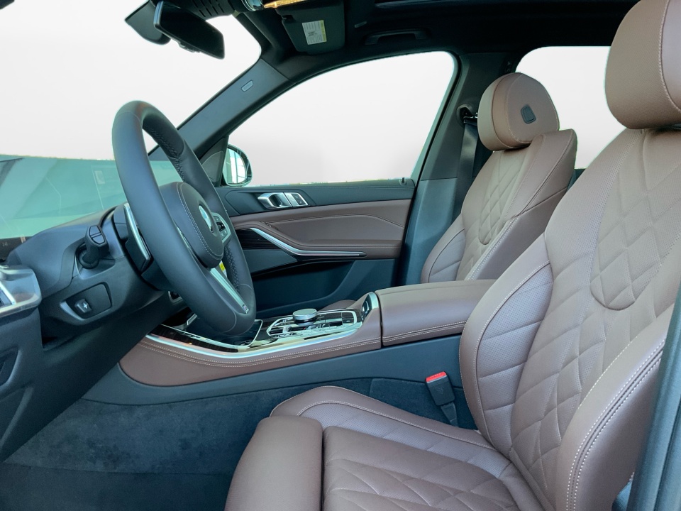 5UX23EU06T9325368 2026 BMW X5 xDrive40i