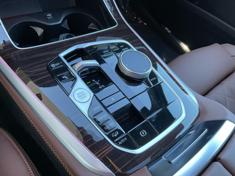 5UX23EU06T9325368 2026 BMW X5 xDrive40i