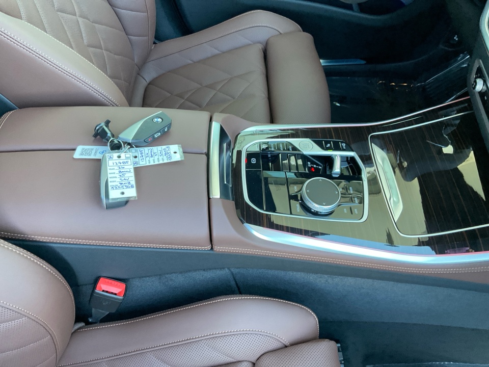 5UX23EU06T9325368 2026 BMW X5 xDrive40i