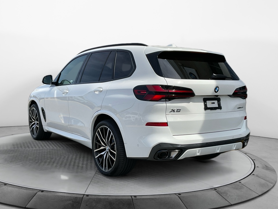 5UX23EU06T9430055 2026 BMW X5 xDrive40i