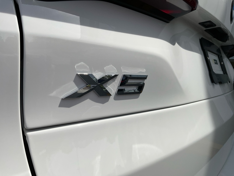 5UX23EU06T9430055 2026 BMW X5 xDrive40i