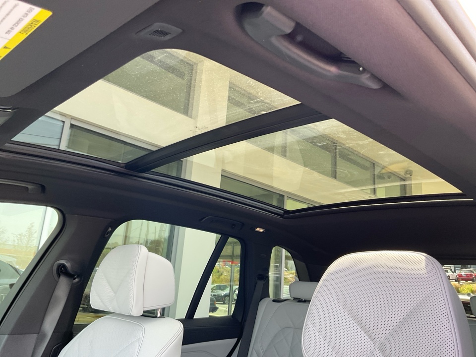 5UX23EU06T9430055 2026 BMW X5 xDrive40i