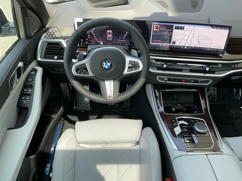 5UX23EU06T9430055 2026 BMW X5 xDrive40i