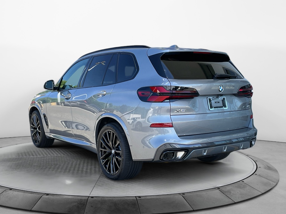 5UX23EU06T9496511 2026 BMW X5 xDrive40i