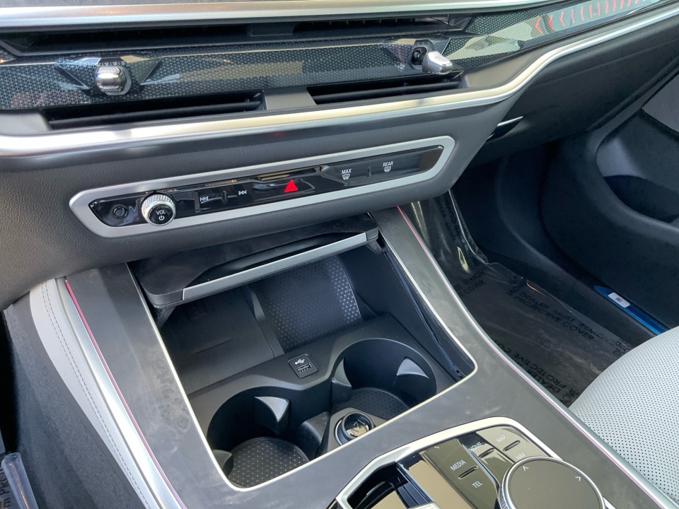 5UX23EU06T9496511 2026 BMW X5 xDrive40i