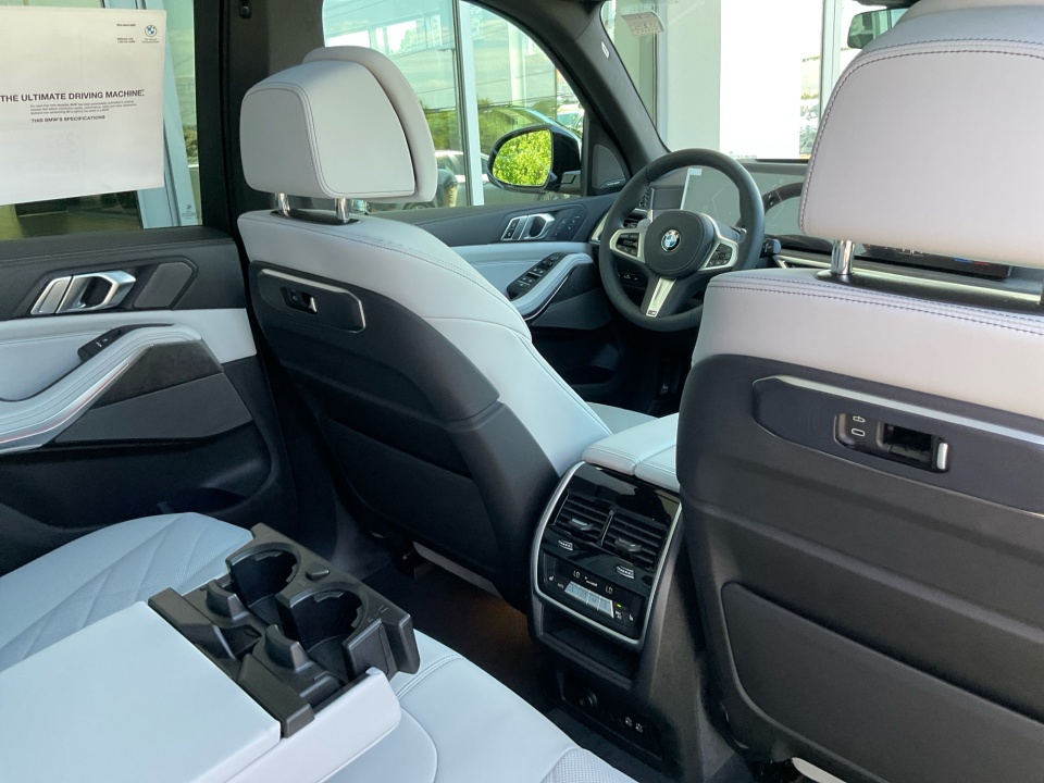 5UX23EU06T9496511 2026 BMW X5 xDrive40i