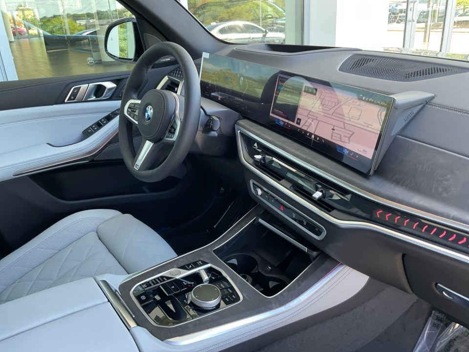 5UX23EU06T9496511 2026 BMW X5 xDrive40i