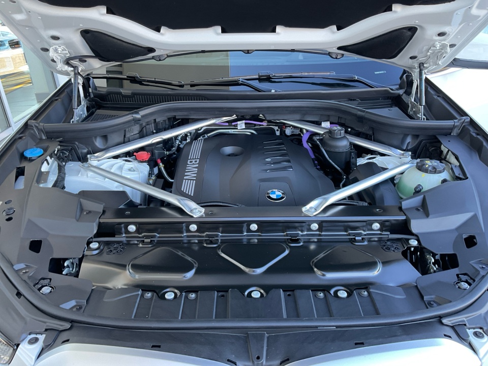 5UX23EU07T9327534 2026 BMW X5 xDrive40i