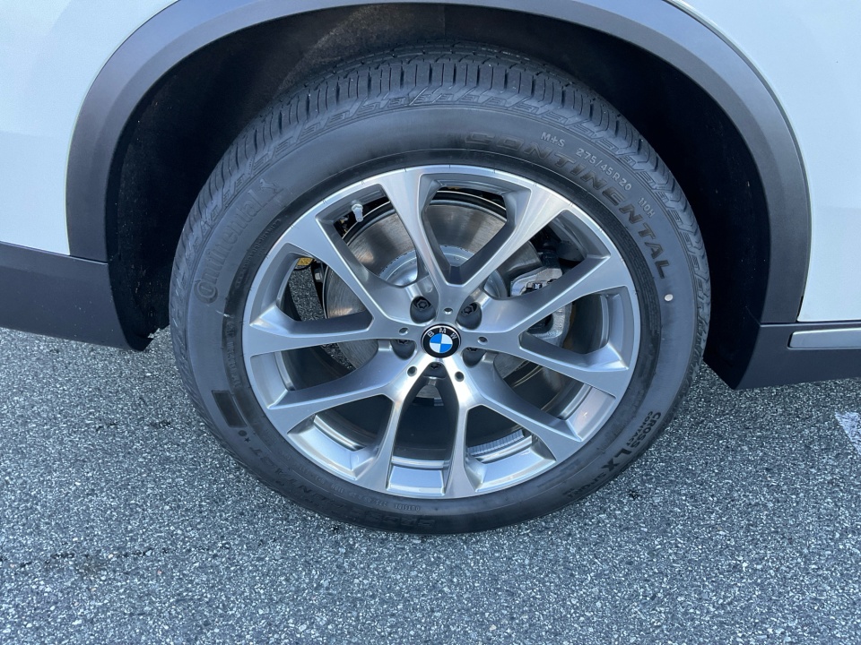 5UX23EU07T9327534 2026 BMW X5 xDrive40i