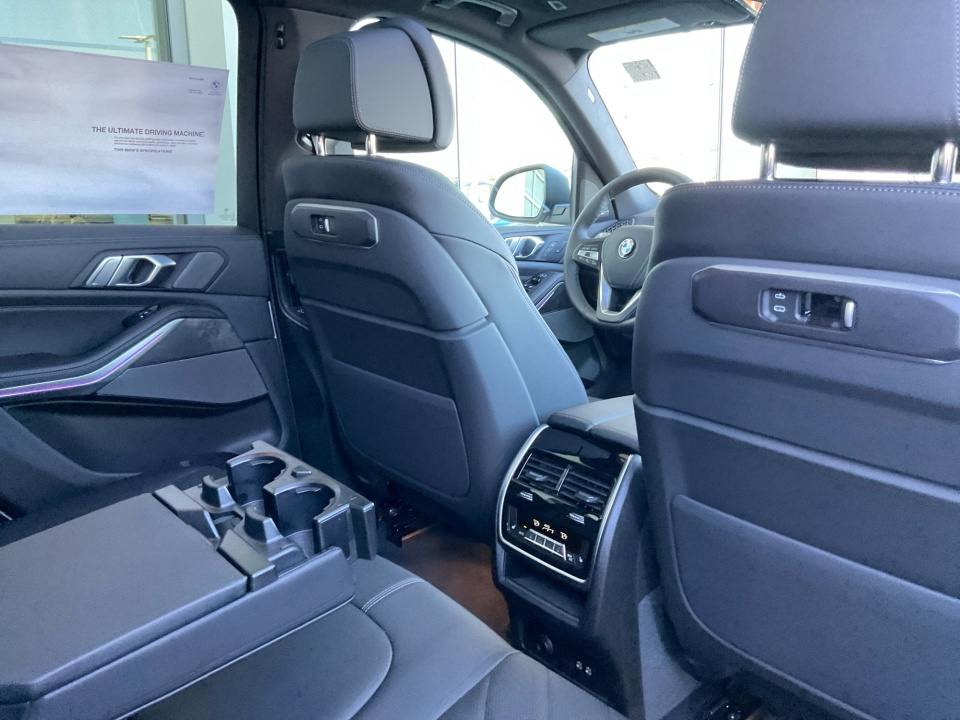 5UX23EU07T9327534 2026 BMW X5 xDrive40i