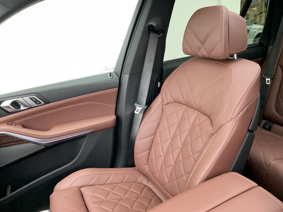 5UX23EU07T9383022 2026 BMW X5 xDrive40i