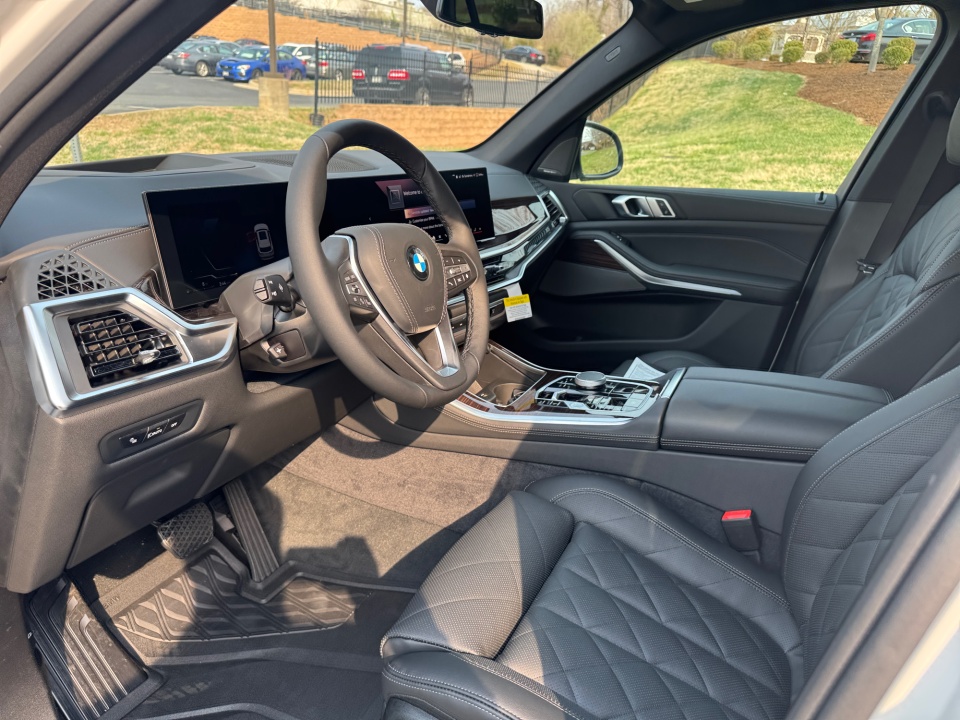 5UX23EU07T9398314 2026 BMW X5 xDrive40i