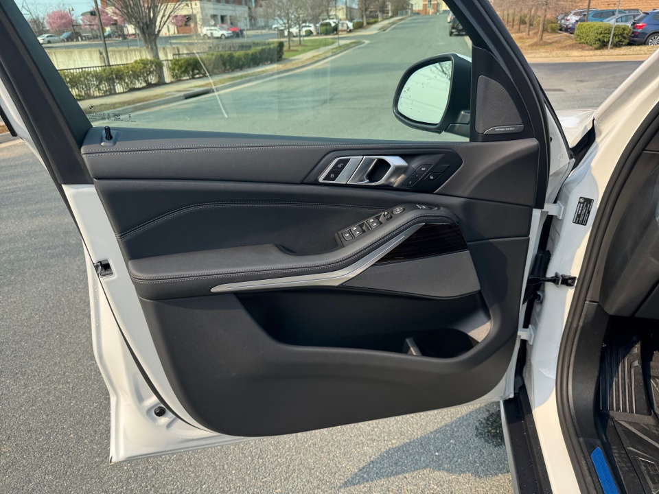 5UX23EU07T9398314 2026 BMW X5 xDrive40i