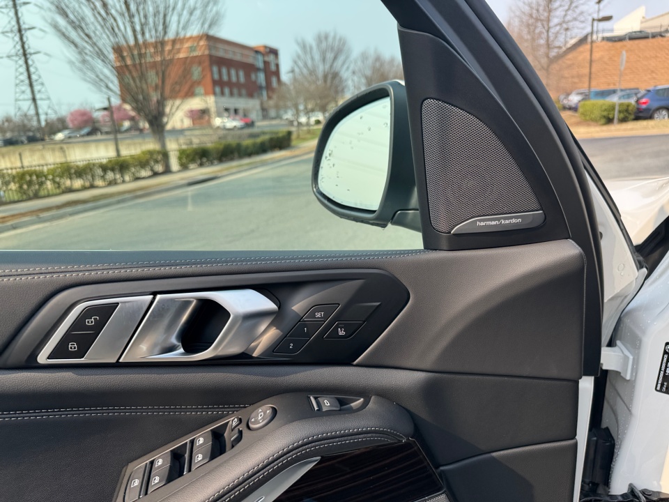 5UX23EU07T9398314 2026 BMW X5 xDrive40i