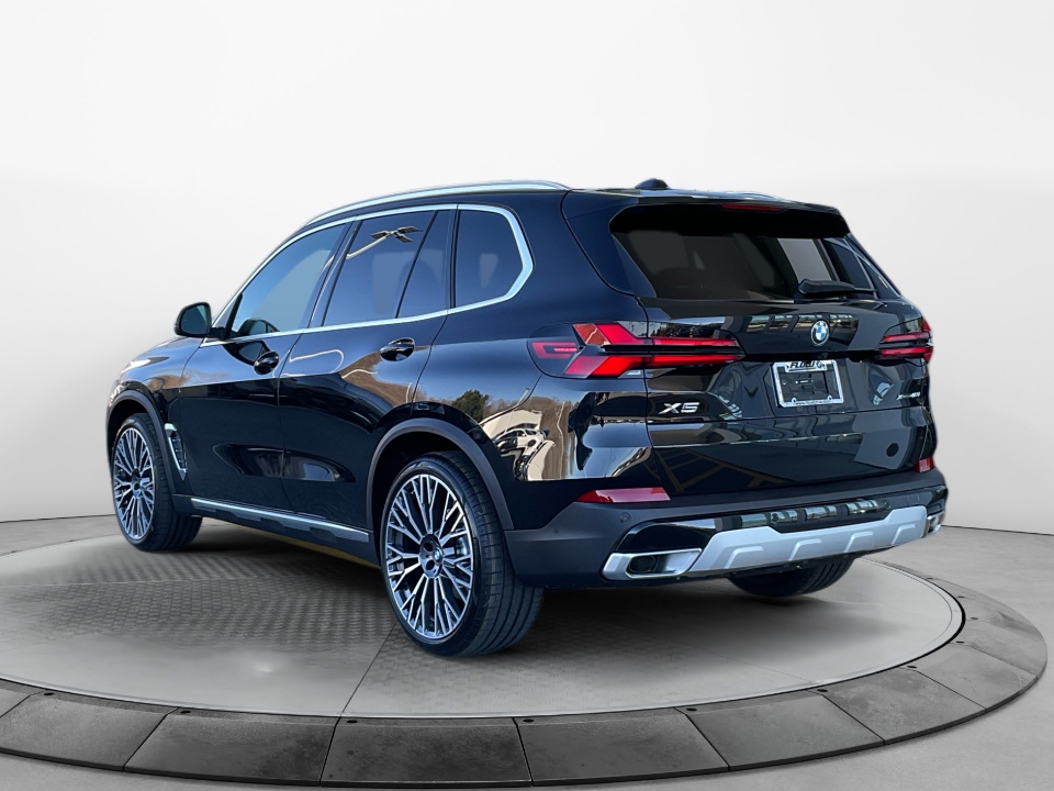 5UX23EU08T9319877 2026 BMW X5 xDrive40i