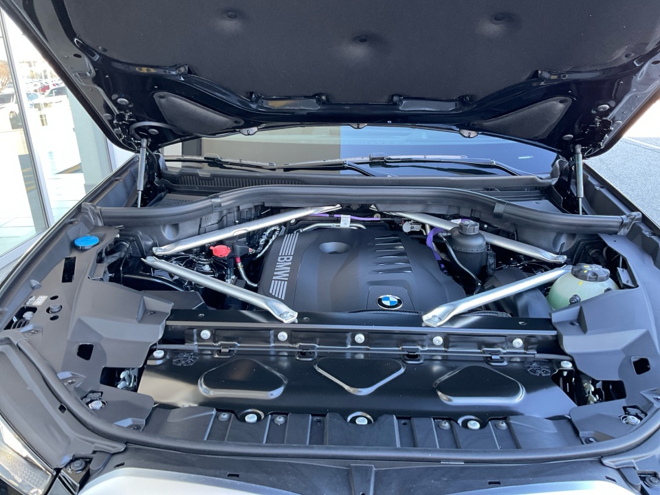 5UX23EU08T9319877 2026 BMW X5 xDrive40i