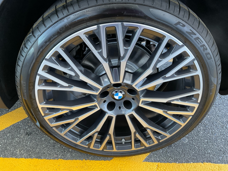 5UX23EU08T9319877 2026 BMW X5 xDrive40i