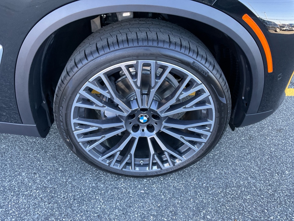 5UX23EU08T9319877 2026 BMW X5 xDrive40i