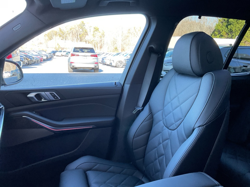 5UX23EU08T9319877 2026 BMW X5 xDrive40i