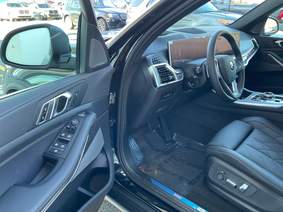 5UX23EU08T9319877 2026 BMW X5 xDrive40i