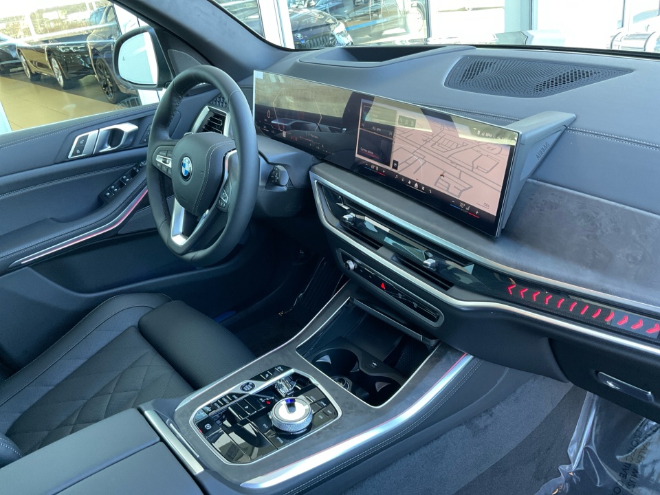 5UX23EU08T9319877 2026 BMW X5 xDrive40i