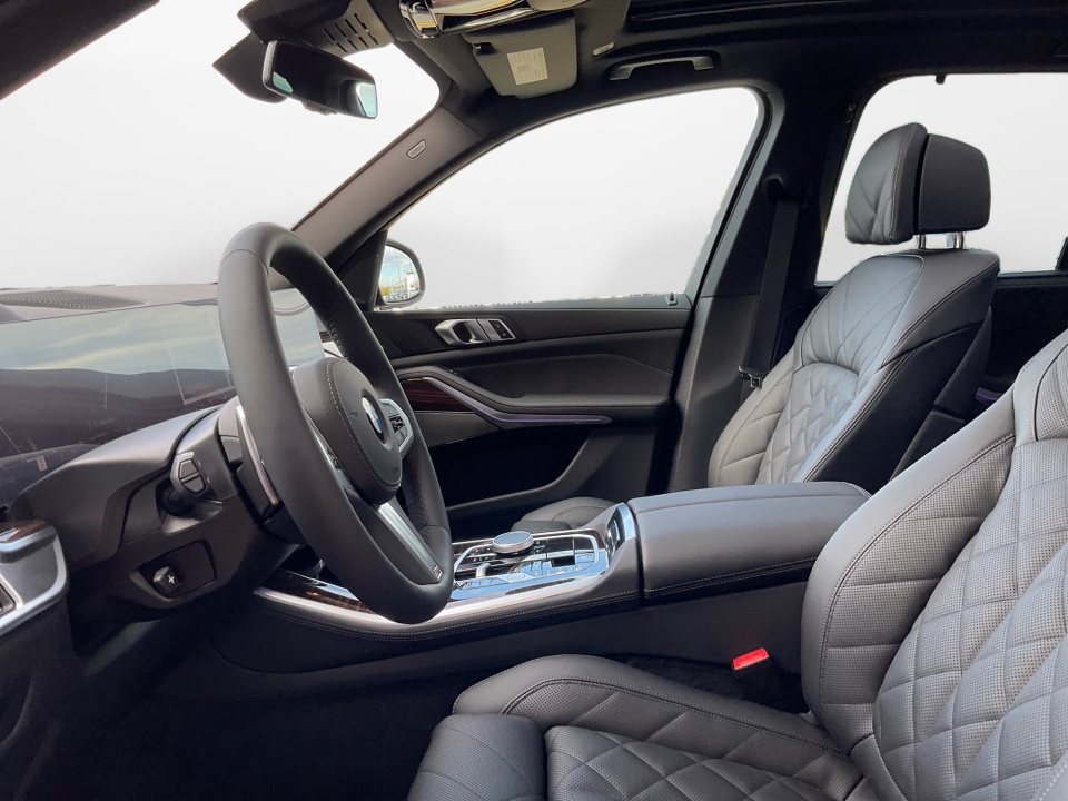 5UX23EU08T9338042 2026 BMW X5 xDrive40i