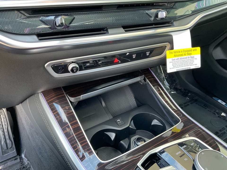 5UX23EU08T9338042 2026 BMW X5 xDrive40i