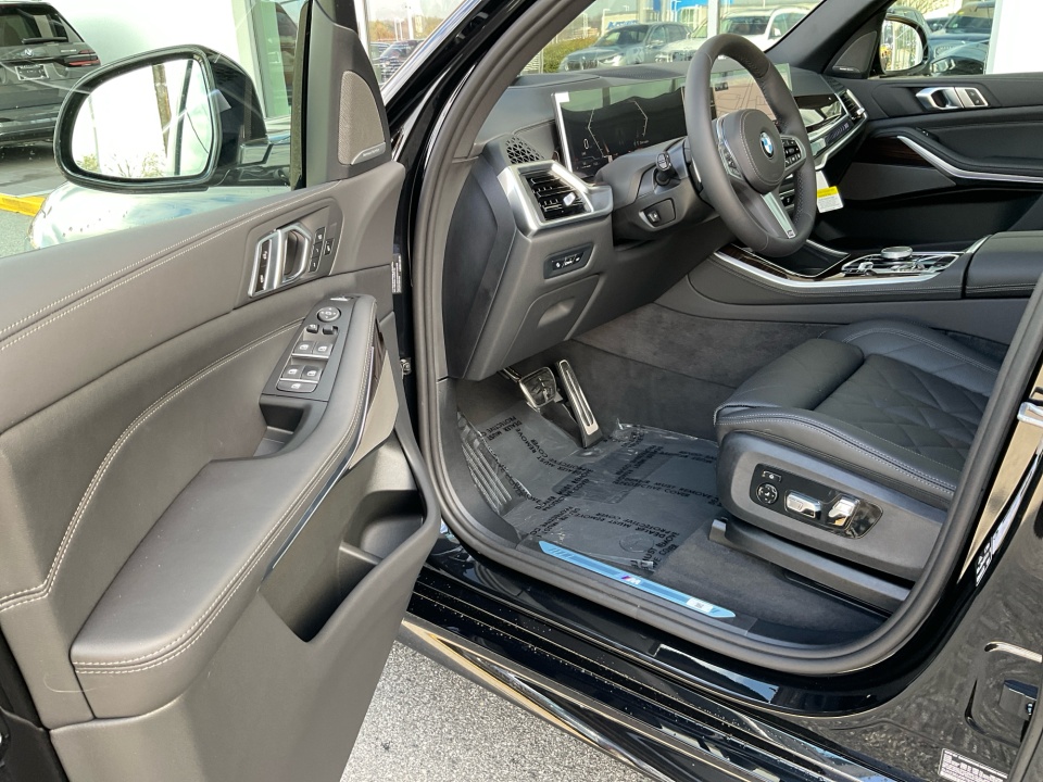 5UX23EU08T9338042 2026 BMW X5 xDrive40i