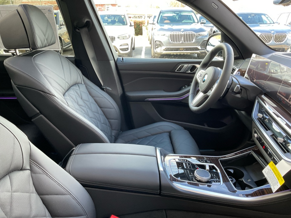 5UX23EU08T9338042 2026 BMW X5 xDrive40i