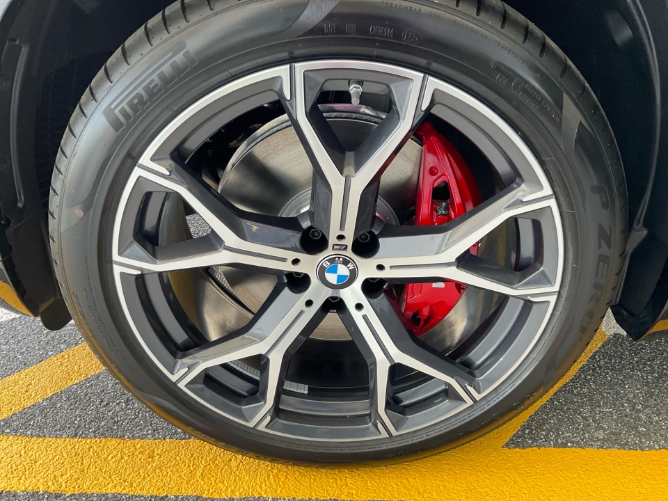 5UX23EU08T9465907 2026 BMW X5 xDrive40i