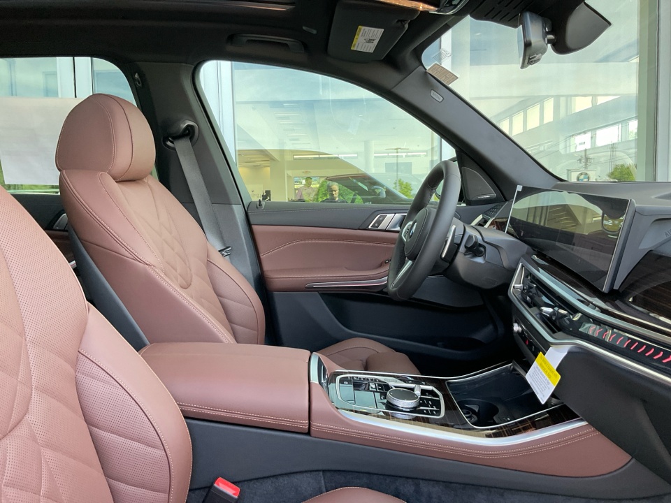 5UX23EU08T9465907 2026 BMW X5 xDrive40i
