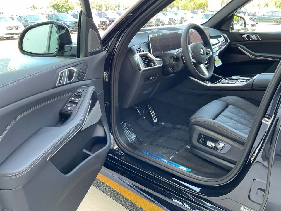 5UX23EU08T9538922 2026 BMW X5 xDrive40i