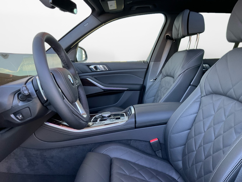 5UX23EU09T9320309 2026 BMW X5 xDrive40i