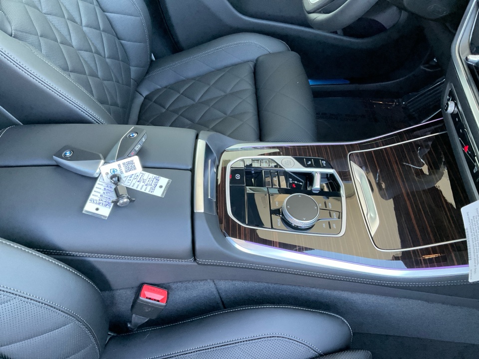 5UX23EU09T9320309 2026 BMW X5 xDrive40i