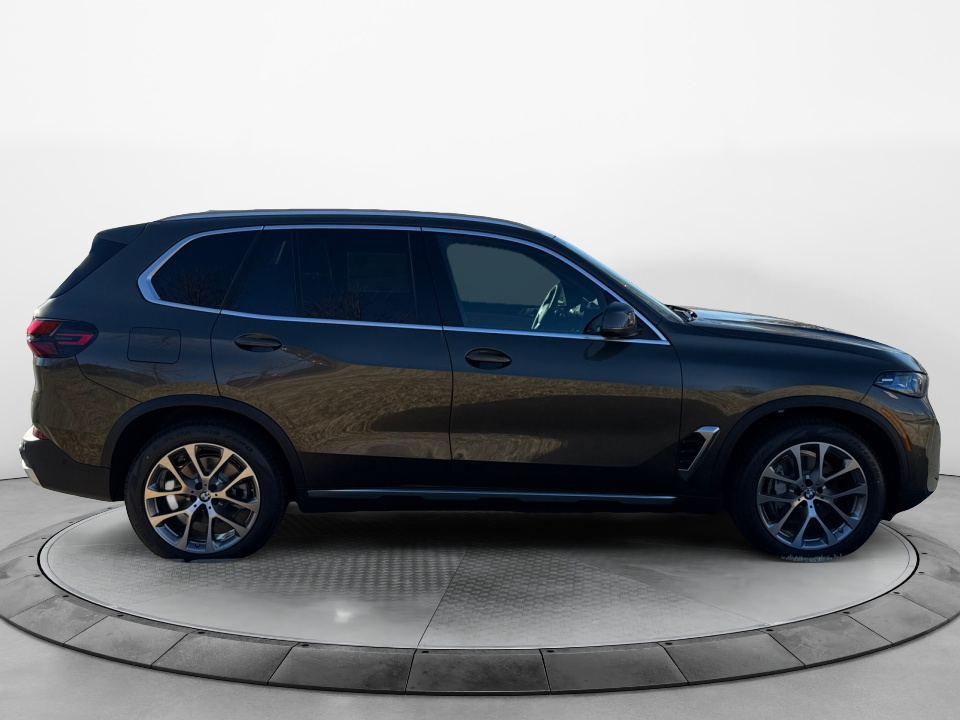 5UX23EU0XT9336731 2026 BMW X5 xDrive40i