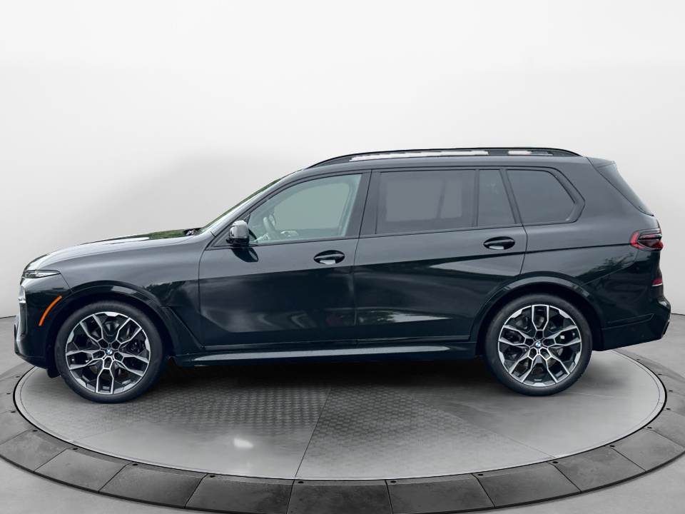 5UX33EM01V9469952 2027 BMW X7 M60i